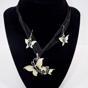 Black & White Enamel Butterfly Chocker Necklace with Matching Drop Earrings Set
